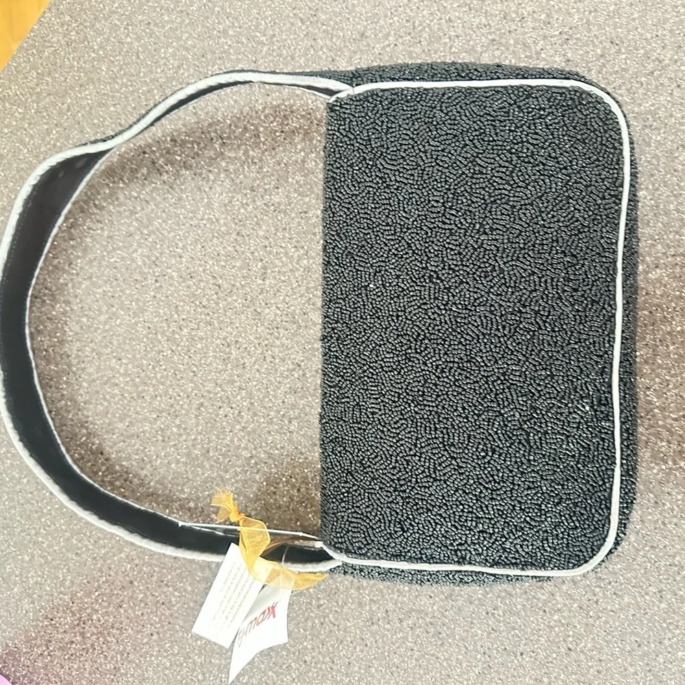 Black Beaded Skull Crossbody Bag - Picture 2 of 4